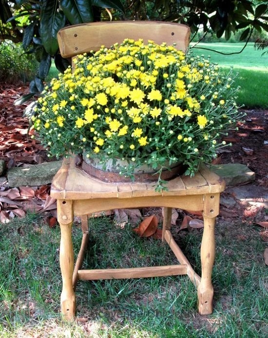 28 Unbelievable DIY Upcycled Garden Projects